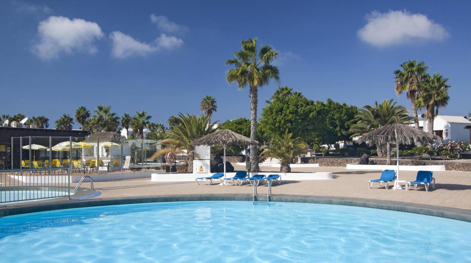 Playa Limones Bungalows Playa Blanca  Exterior photo
